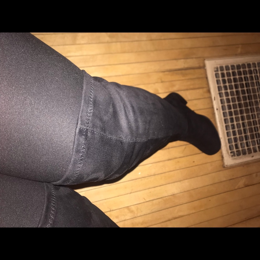 Boots - Picture 2 of 4